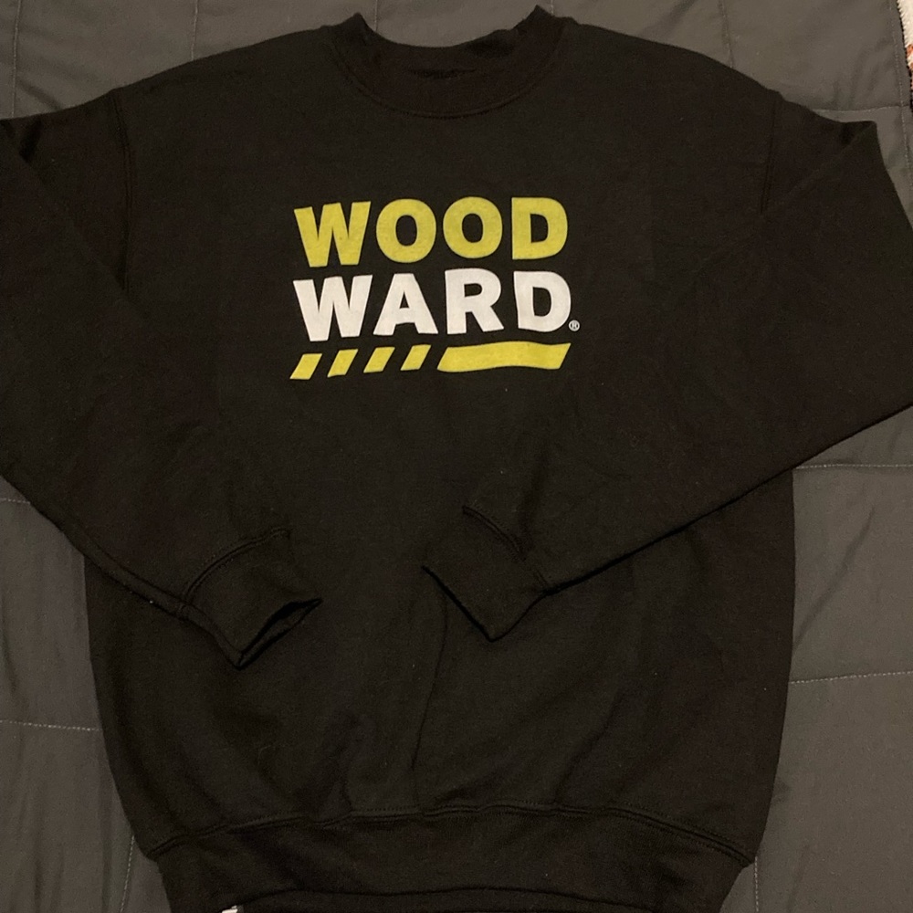 Woodward Crew Neck Sweatshirt Youth Large Black